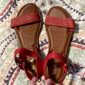 Mia sandals